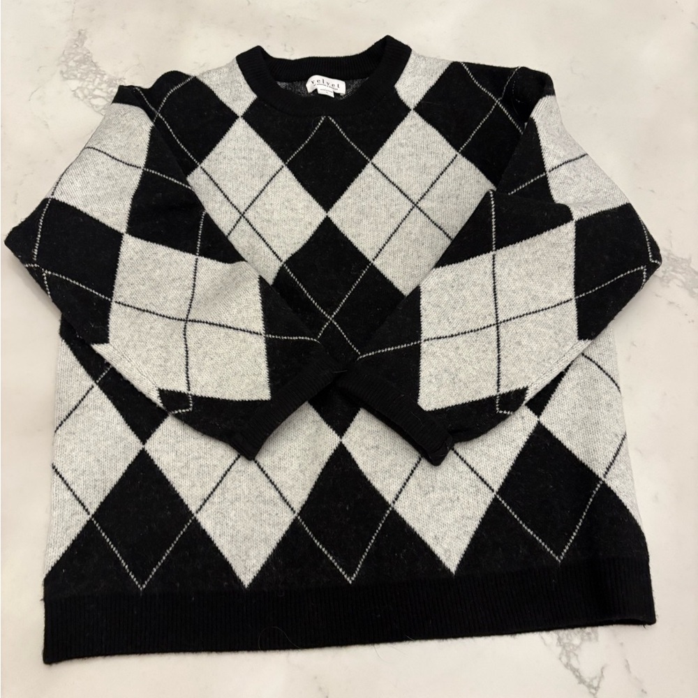 Velvet by Graham & Spencer Black and Gray Argyle Crewneck Sweater